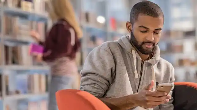Rates charged by private agents are considerably higher for professional courses.