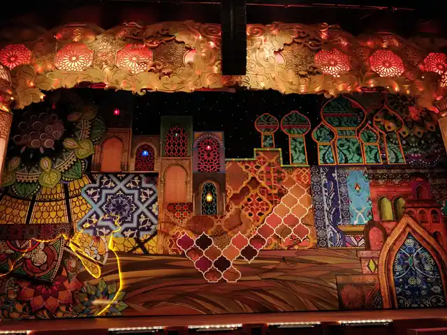 The <i>Aladdin</i> set. 