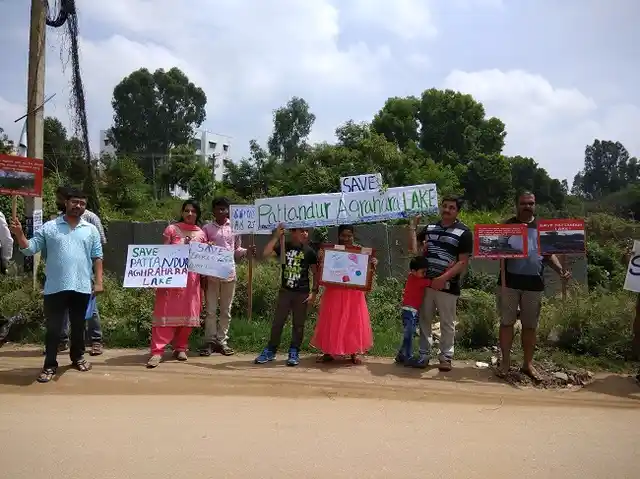 Citizens demanding the rescue and revival of the Pattandur Agrahara Lake.