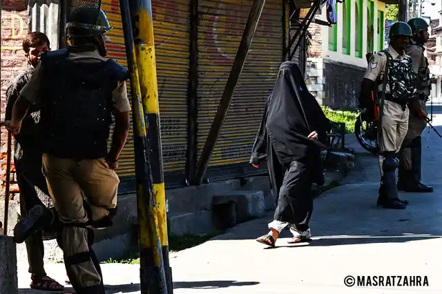 The photo was taken during restrictions imposed near Jamia Masjid on 18 September 2017.