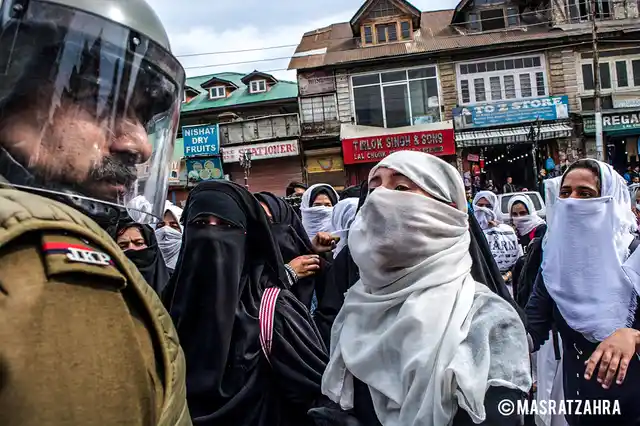 From students’ protest of 5 April 2018 in Srinagar. 