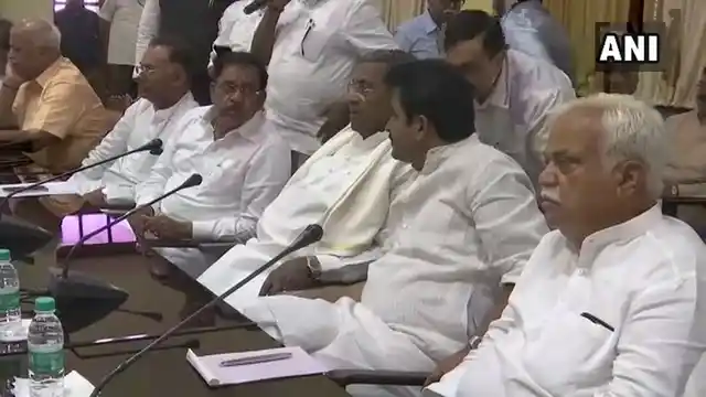 Congress meeting takes place prior to the floor-test. 
