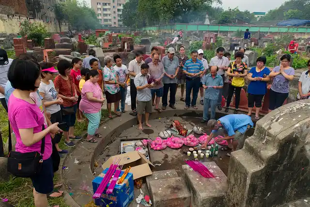 The Chinese-Indian community observes the Hungry Ghost Festival twice a year to pay respect and ‘feed’ the departed souls at a cemetery in Kolkata. According to the Chinese belief, restless ghosts roam the earth during this time of the year and must be pacified with food and drinks.