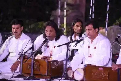Qutbi Brothers Qawwals at Under The Banyan Tree On a full Moon Night.