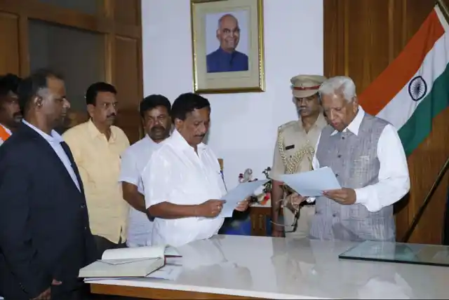 KG Bopaiah takes oath as pro tem speaker