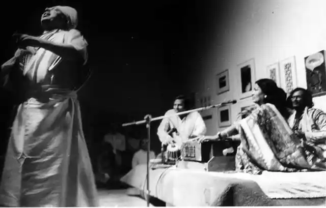 Purna Das Baul’s band on stage in 1967 in San Francisco.