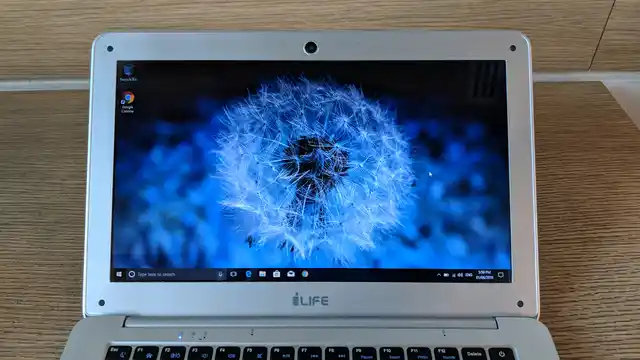 12.5-inch HD screen with 1366x768 pixels resolution. 