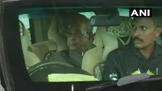 Pranab Mukherjee arrives in Nagpur