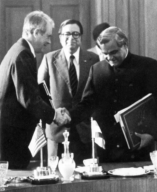 Former US President Carter meets Atal Bihari Vajpayee during his 1978 visit to India when Vajpayee was External Affairs Minister.