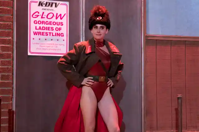 A still from<i> Glow 2. (Photo: Netflix)</i>