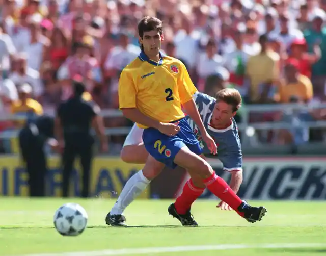 Identify this Colombian footballer.