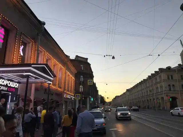 We walked out one of the clubs around 2 30 am. By the time we hopped out from the next, it was broad daylight