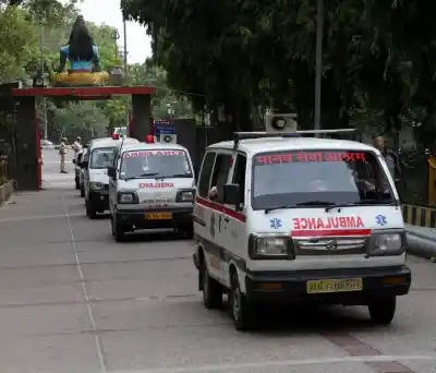 New Delhi: The bodies of the 11 members of a family who were found dead at their two-storey house in Sant Nagar in Burari area; being brought at Nigambodh Ghat for cremation from the Maulana Azad Medical College, in New Delhi on July 2, 2018. (Photo: IANS)