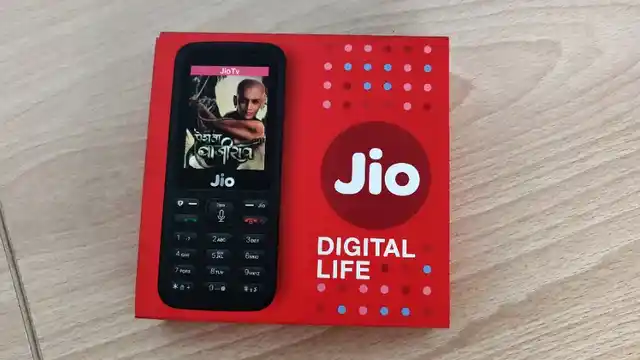 Reliance JioPhone has made strong inroads into the Indian mobile market. 