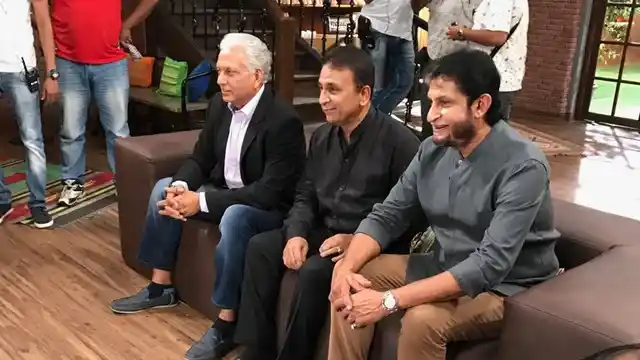 Sunil Gavaskar gets a picture clicked with Sandeep Patil (right) and Mohinder Amarnath (left).