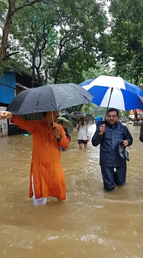 BJP National Spokesperson Sambit Patra (right) and Maharashtra State Spokesperson Keshav Upadhye (left).
