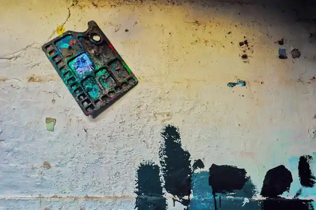 A splash of art on concrete.