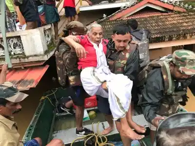 Ernakulam: Indian Army personnel carry out rescue operations in flood-hit Kerala
