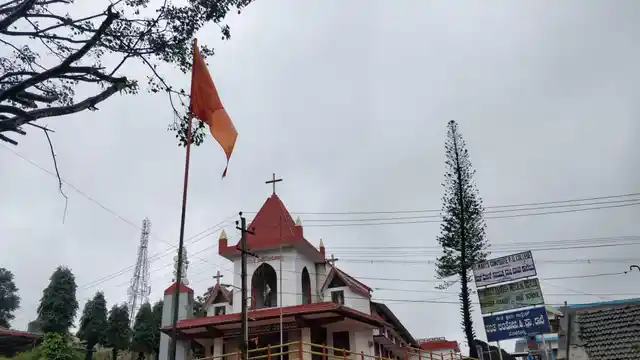The church and the temple as seen in Suntikoppa.