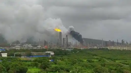 A glimpse of the Mahul refinery fire. 