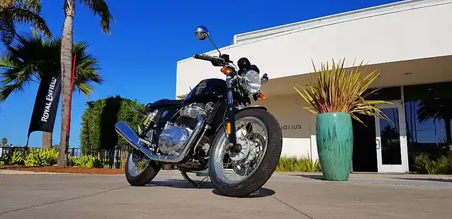 The Royal Enfield Continental GT 650 follows the cafe-racer theme, but is based on the same chassis as the Interceptor. 