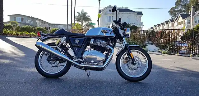 Available in an all-chrome edition the Royal Enfield Continental GT 650 sports pushed-back foot pegs, clip-on handle bars, a squared-off 14-litre tank and a cafe-racer style seat with a more committed riding position.