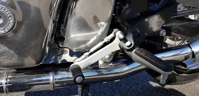 The RE twins feature a six-speed gearbox with a slipper-assisted clutch, which allows for quick down-shifts. 