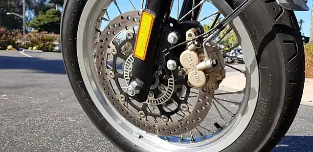 The Royal Enfield twins get a 320 mm disc brake in front and 240 mm disc at the rear with Bosch dual-channel ABS. 
