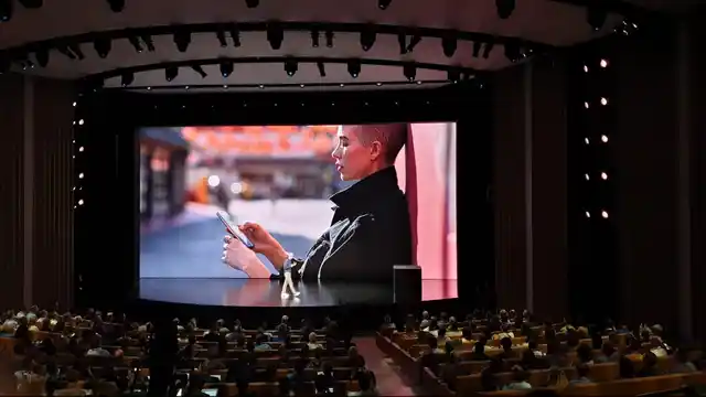 The new iPhones we have been waiting for. 