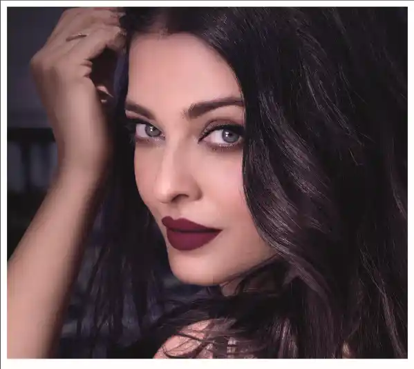 Aishwarya Rai Bachchan sporting the latest shade of red from their Sabyasachi collection. 