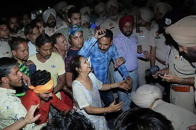 Eyewitnesses recount horrific details of the Amritsar tragedy.