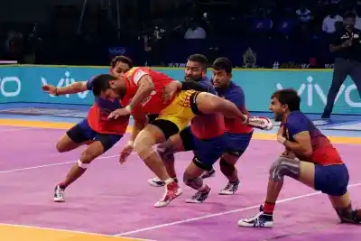 Chennai: Players in action during a Pro Kabaddi League Season 6 match between Dabang Delhi and Gujarat Fortune Giants in Chennai on Oct 9, 2018. (Photo: IANS)