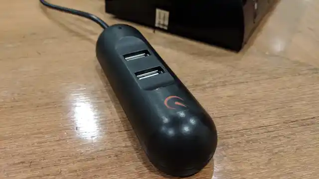 This accessory to connect Wi-Fi and Bluetooth receiver comes bundled with the STB.