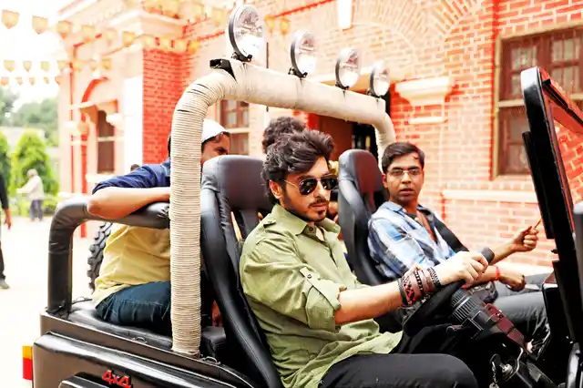 Divyendu Sharma stars as the violent Munna in <i>Mirzapur</i>. 