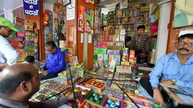 SC on Tuesday, 23 October, had permitted the sale and manufacture of “green” crackers which have low emission across the country.