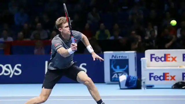 Kevin Anderson could only land 48 percent of first serves in the first set.