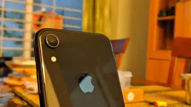 Single camera lens at the back on the iPhone XR.