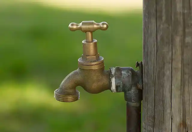 Mumbai faces a 10 percent water cut across the city.