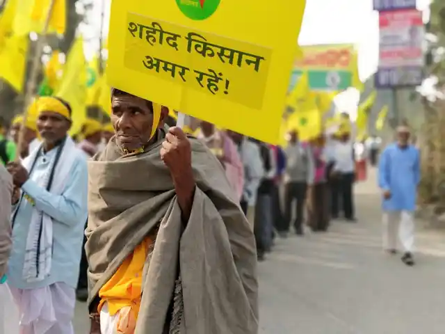Footsteps of hundreds of farmers thundered in Delhi ahead of the mass gathering slated for Friday. 