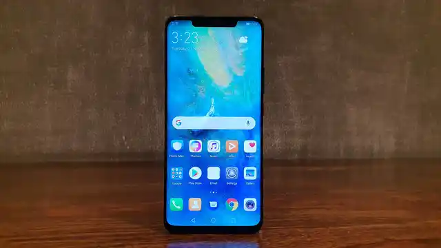 The Huawei Mate 20 Pro comes with a QHD+ display.