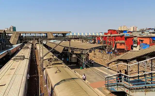 Bandra station is set to get a new foot over bridge by March 2019.
