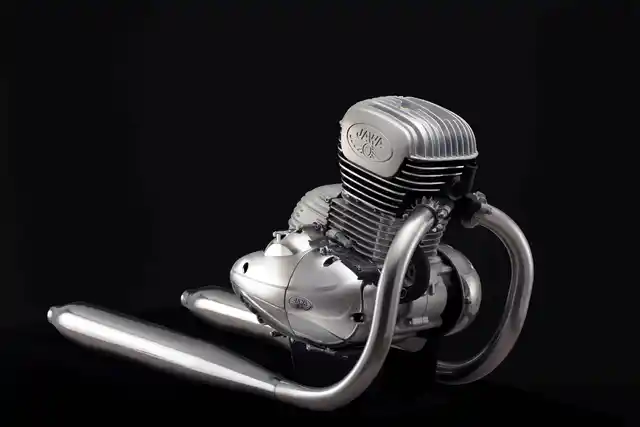 The 293 cc, liquid-cooled single cylinder DOHC engine that powers the Jawa. 