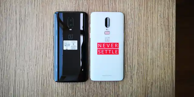 OnePlus 6T (left) design changes comparable with the OnePlus 6 (right) 