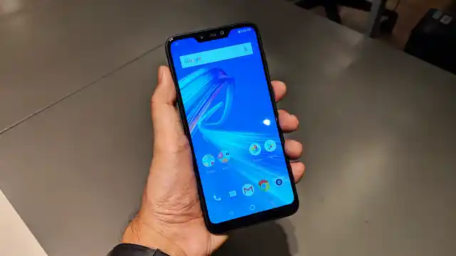 The phone comes with a smooth metal finish at the back.