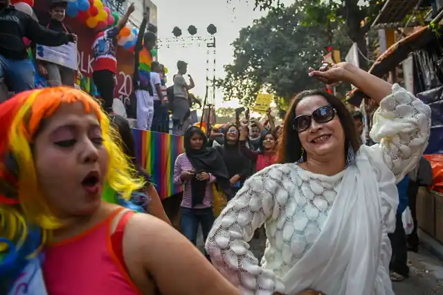Protesters dancing at the Kolkata Rainbow Pride Walk 2018