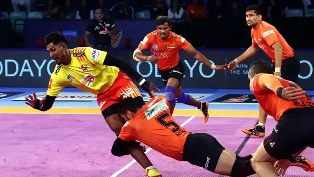 wo veteran defenders, Dharmaraj Cheralathan and Rohit Rana, scored High5s as the team heaped on 17 tackle points on the night.