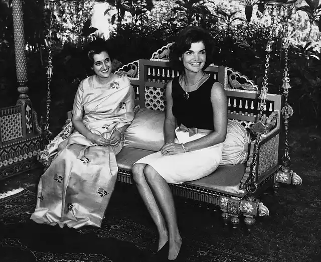 Jacqueline Kennedy and Indira Gandhi at the Teen Murti House. Delhi, 1962