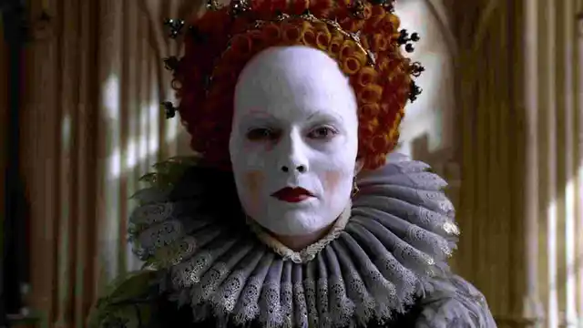 Powerful makeup: Queen Elizabeth with smallpox.