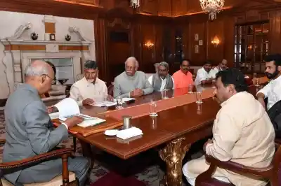 New Delhi: Andhra Pradesh Chief Minister N. Chandrababu Naidu calls on President Ram Nath Kovind at Rashtrapati Bhawan in New Delhi, on Feb 12, 2019. (Photo: IANS/RB)