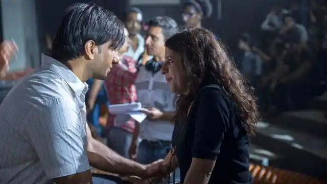 Ranveer Singh with Zoya Akhtar while shooting for <i>Gully Boy. </i>
